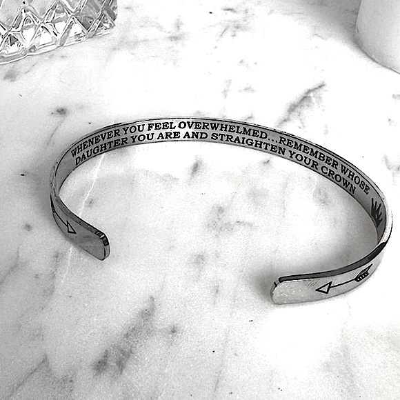 n e w | silver cuff with engraved sentiment | mother daughter | gift - Picture 1 of 6